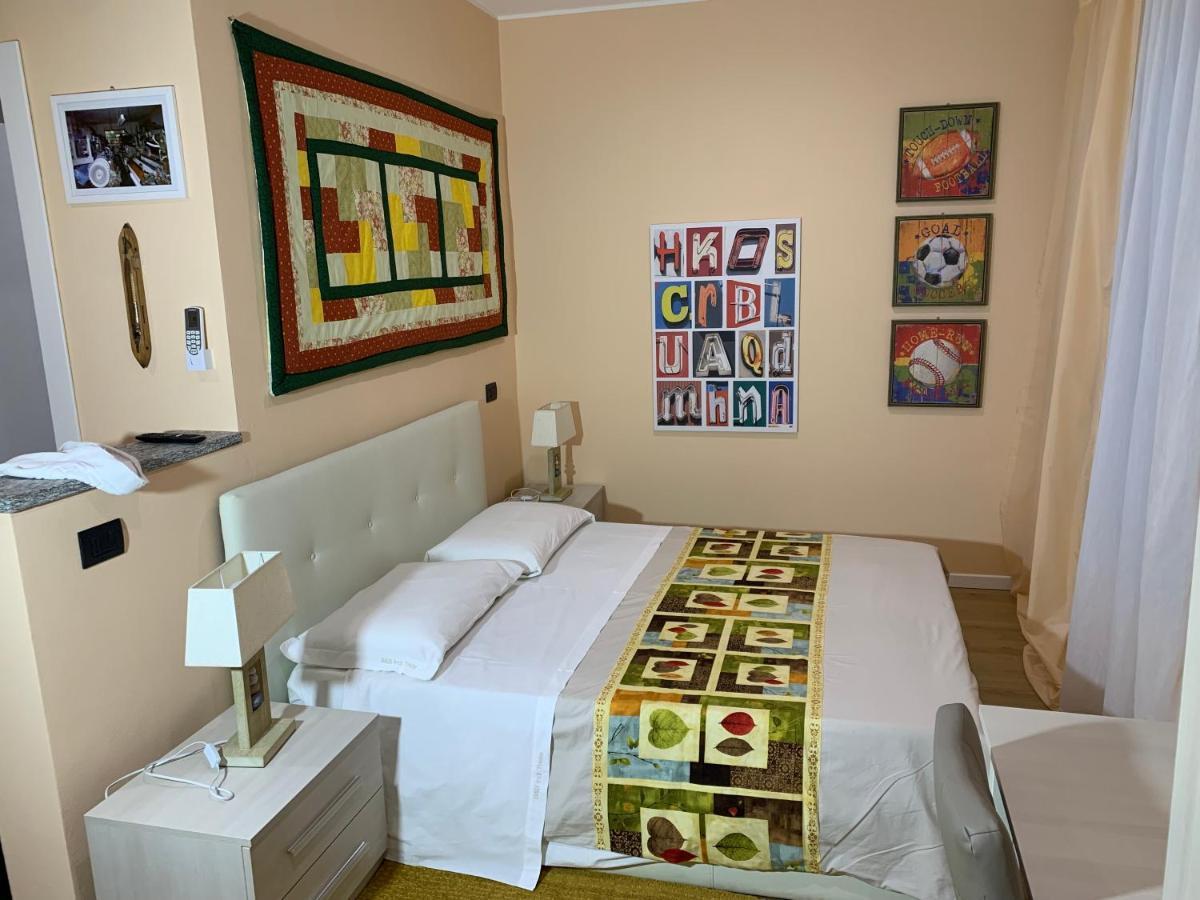 Bed & Breakfast Indi Thelar Villa Guardia Exterior foto